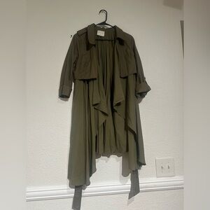 Line and Dot | Lightweight Long Coat in Olive Green size Medium